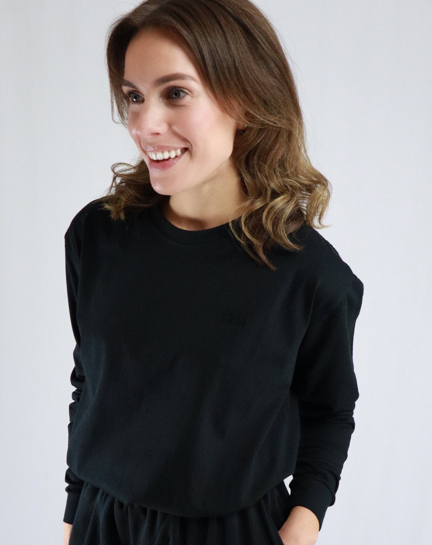 Black Vida Long Sleeved T-Shirt