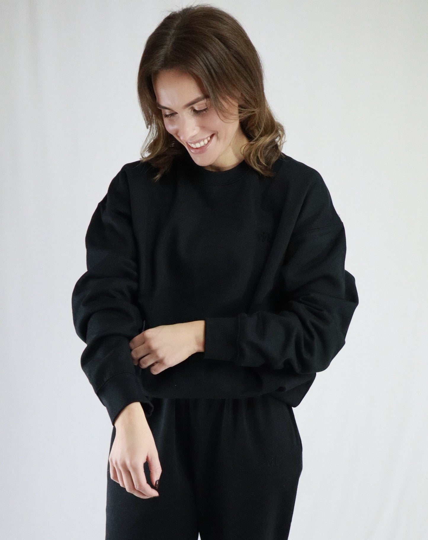 Black Vida Sweatshirt